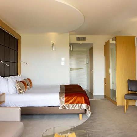 Hotel Le Val Moret Restaurant Et Magnant