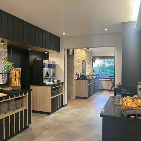 Le Val Moret Restaurant Et Hotel Magnant